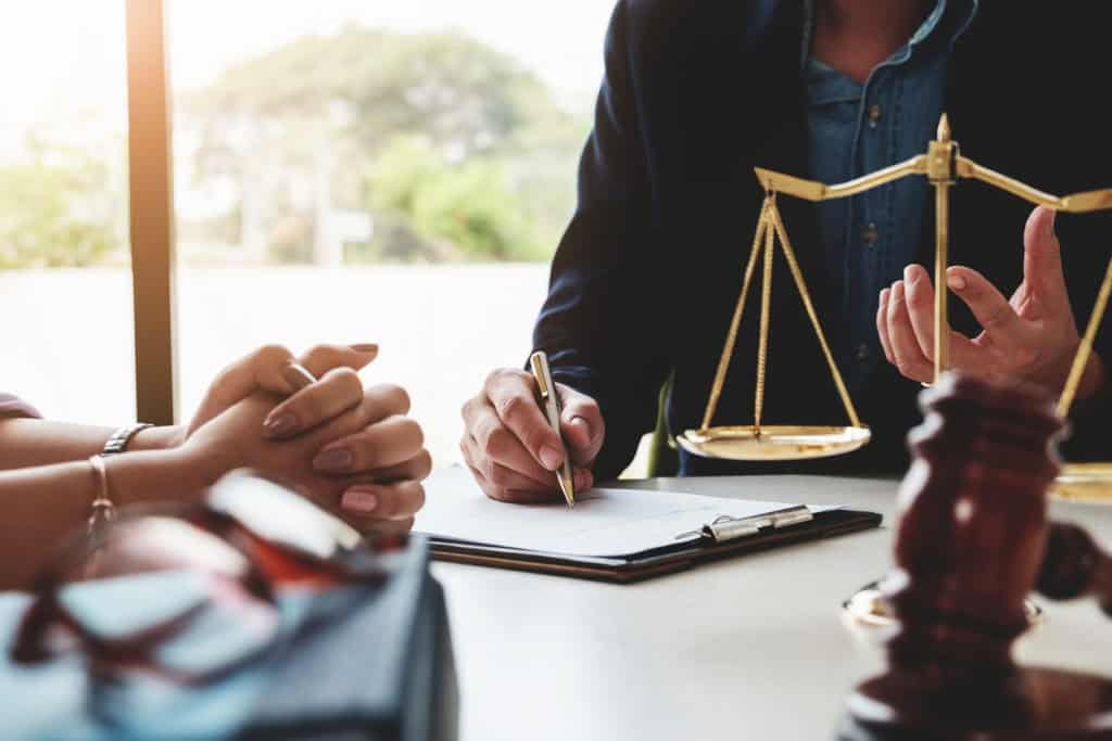 Court Applications vs. Mediation: A Less Stressful Path with EH Mediation Hertfordshire